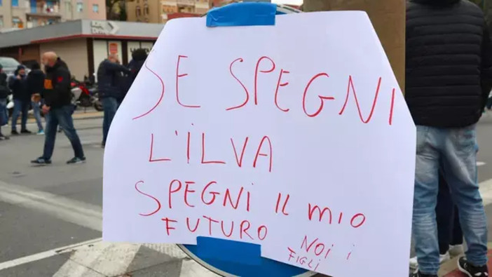 Ex Ilva, Cgil all'attacco dopo l'ipotesi di stop: "Genova non deve chiudere nemmeno per un minuto" Ex Ilva, Cgil all'attacco dopo l'ipotesi di stop: "Genova non deve chiudere nemmeno per un minuto"
