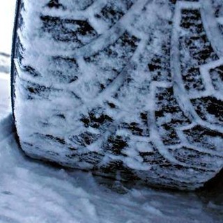 Dal 15 novembre torna l'obbligo di dotazioni invernali per i veicoli sulle strade provinciali