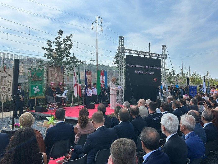 Ponte Morandi, Salis parla per la prima volta da sindaca: "Grazie a Bucci per quanto ha fatto quando avvenne il crollo” Ponte Morandi, Salis parla per la prima volta da sindaca: "Grazie a Bucci per quanto ha fatto quando avvenne il crollo”