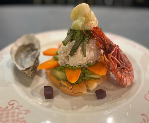 I classici delle feste a tavola - Il Cappon magro, da insalata fredda a grande protagonista dei menu