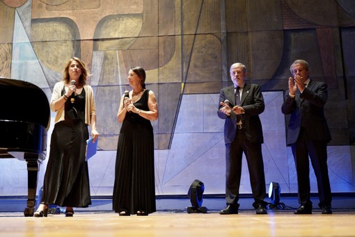 Al Teatro Carlo Felice il concerto per ricordare le 43 vittime del ponte Morandi, a cinque anni dalla tragedia Al Teatro Carlo Felice il concerto per ricordare le 43 vittime del ponte Morandi, a cinque anni dalla tragedia