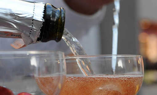 Coldiretti: "A Natale e Capodanno brindate con 'bollicine' o 'fermi' purché siano 100% liguri"