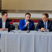 Inchiesta Liguria, la Giunta fa quadrato intorno a Toti. "Lo aspettiamo"