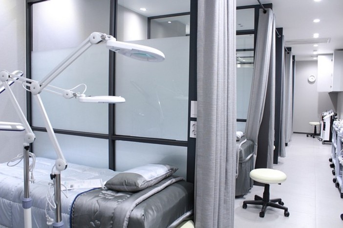 Sanità, migliorano i tempi d'attesa per le visite specialistiche. Bucci e Nicolò: "Segnale positivo per i cittadini" Sanità, migliorano i tempi d'attesa per le visite specialistiche. Bucci e Nicolò: "Segnale positivo per i cittadini"