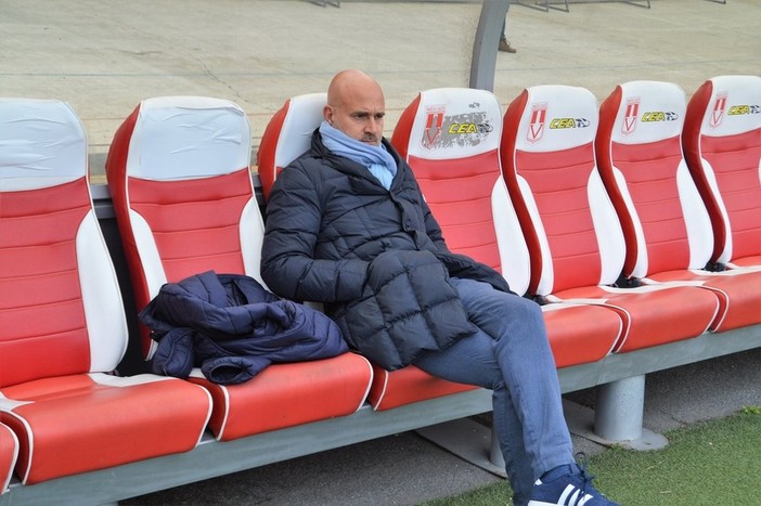 Sampdoria, cambio alla guida della Primavera: esonerato Sassarini, al suo posto Pastorino Sampdoria, cambio alla guida della Primavera: esonerato Sassarini, al suo posto Pastorino