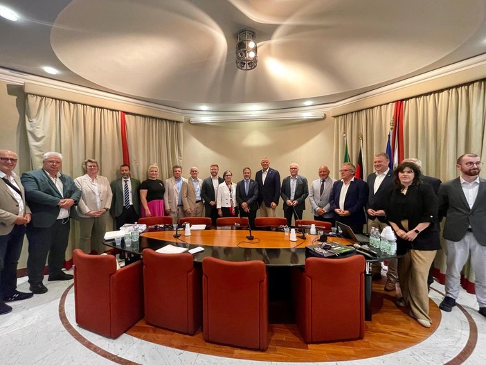 Il vicepresidente della Regione Piana accoglie delegazione del Land Nord Reno-Westfalia a Genova: il modello Ponte San Giorgio ispira l’Europa