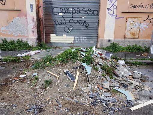 Pastorino e Passeri sulle discariche abusive al Campasso: "Disattese le promesse del sindaco Bucci ai residenti"