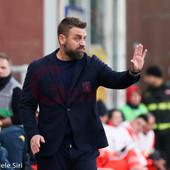 Concentrazione De Rossi, con l’Udinese un Genoa sulla corda: “Guai pensarci salvi. E’ anche un esercizio per il futuro”