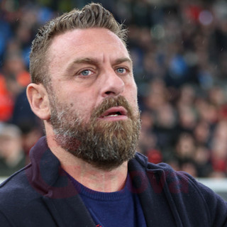 Genoa-Var, rapporto complicato. E De Rossi non ci sta: "Dobbiamo adeguarci a questo regolamento di m..."