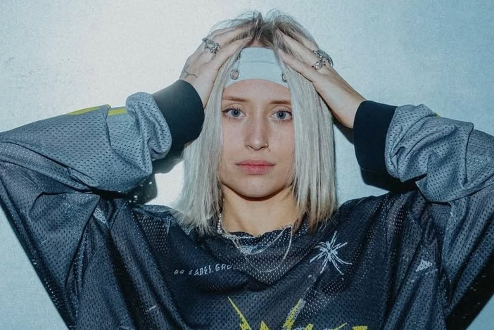 La dj Novah al Porto Antico, un palco rotante e fino a 20 mila persone: il Fuori Salone punta sui giovani La dj Novah al Porto Antico, un palco rotante e fino a 20 mila persone: il Fuori Salone punta sui giovani