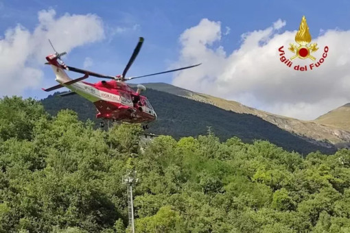 Lumarzo, scontro tra moto e camion sulla provinciale: ferito il motociclista Lumarzo, scontro tra moto e camion sulla provinciale: ferito il motociclista