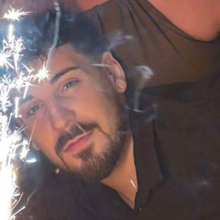 Investito e ucciso in corso Italia, l’ultimo saluto a Edoardo Corrieri. Il padre: “Fate come lui” Investito e ucciso in corso Italia, l’ultimo saluto a Edoardo Corrieri. Il padre: “Fate come lui”