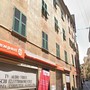 Nervi, al posto di  'Expert' in arrivo un altro supermercato nel quartiere. E i commercianti si dividono