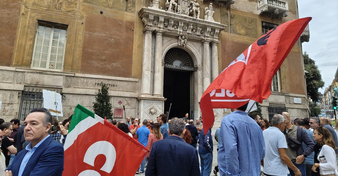 Ericsson, il ministro Adolfo Urso convoca il tavolo al Mimit: il 5 ottobre confronto sui 131 esuberi Ericsson, il ministro Adolfo Urso convoca il tavolo al Mimit: il 5 ottobre confronto sui 131 esuberi