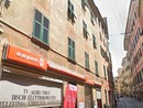 Nervi, al posto di  'Expert' in arrivo un altro supermercato nel quartiere. E i commercianti si dividono