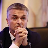 Gronda, Rixi: “Aspi ferma da tre anni”. Poi l’affondo su pedaggi, ponti e Val Bisagno