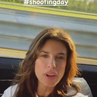 Spot di Elisabetta Canalis, l'attacco di Sansa: "Non solo i 240mila euro di fondi pubblici, ora anche la cena vip a Portofino"