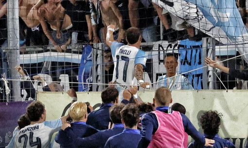 È festa a Chiavari: l'Entella vince 2-1 e centra l'obiettivo salvezza senza dover passare dai play-out