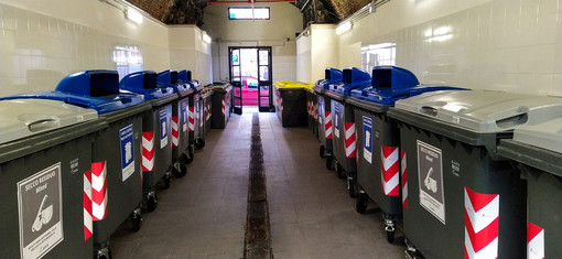 Ecopunti AMIU: orario esteso fino alle 23 per agevolare cittadini e quartieri