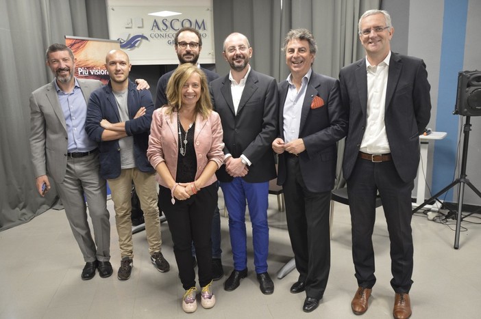 Eataly capofila di tre mesi di iniziative solidali per Genova Eataly capofila di tre mesi di iniziative solidali per Genova