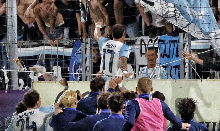 È festa a Chiavari: l'Entella vince 2-1 e centra l'obiettivo salvezza senza dover passare dai play-out