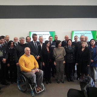 La vicepresidente Viale consegna elogi a 24 agenti polizie locali di Genova, Savona, La Spezia e Sanremo per tutela diritti disabili