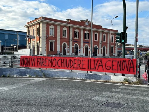 Aggressione davanti all’ex Ilva, la Uilm denuncia: “Calci, pugni e inseguimenti. Episodio inaccettabile” Aggressione davanti all’ex Ilva, la Uilm denuncia: “Calci, pugni e inseguimenti. Episodio inaccettabile”