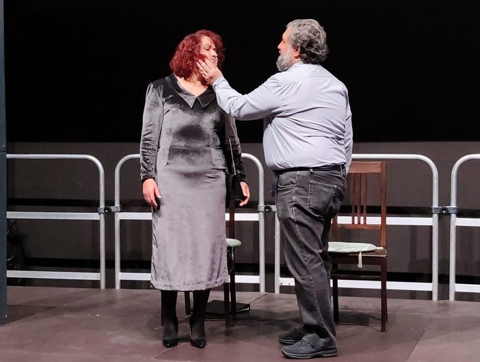 "Emma e dintorni", sabato 6 maggio al Teatro Garage lo spettacolo sul tema della violenza sulle donne "Emma e dintorni", sabato 6 maggio al Teatro Garage lo spettacolo sul tema della violenza sulle donne