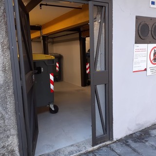 Piazza Cavour, attivo anche l'Ecopunto ad accesso controllato realizzato nell’ambito del Piano integrato per il Centro Storico Caruggi (FOTO)