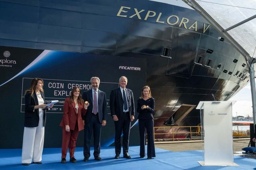 Crociere, doppio evento a Sestri Ponente: varata Explora V, posata la moneta per Explora VI Crociere, doppio evento a Sestri Ponente: varata Explora V, posata la moneta per Explora VI