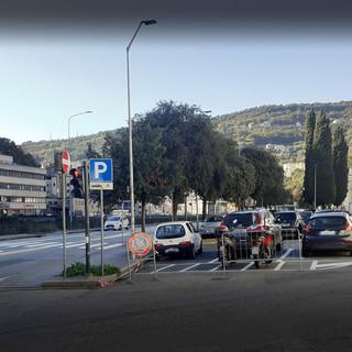 L'ecovan sostitutivo in piazzale Giovanni Battista Resasco
