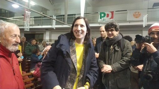 Primi risultati delle primarie PD, a Genova (e in Liguria) Elly Schlein in netto vantaggio