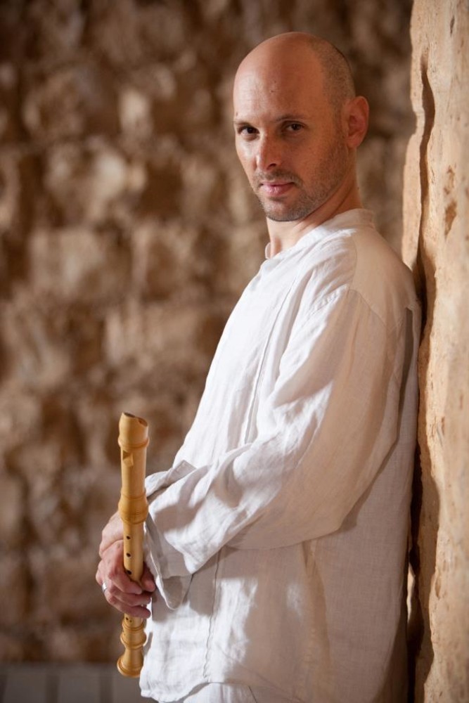 Concerto di Eyal Lerner per le vittime del ponte Morandi all'Albatros di Rivarolo Concerto di Eyal Lerner per le vittime del ponte Morandi all'Albatros di Rivarolo