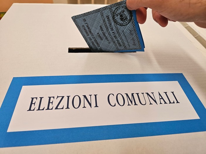Amministrative 2026, urne riaperte nei dieci comuni del Genovesato Amministrative 2026, urne riaperte nei dieci comuni del Genovesato