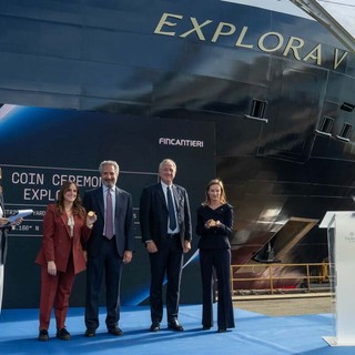 Crociere, doppio evento a Sestri Ponente: varata Explora V, posata la moneta per Explora VI Crociere, doppio evento a Sestri Ponente: varata Explora V, posata la moneta per Explora VI