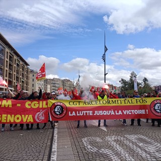 La Fiom di Genova a Marsiglia: “Lavoratori di tutti i paesi unitevi”
