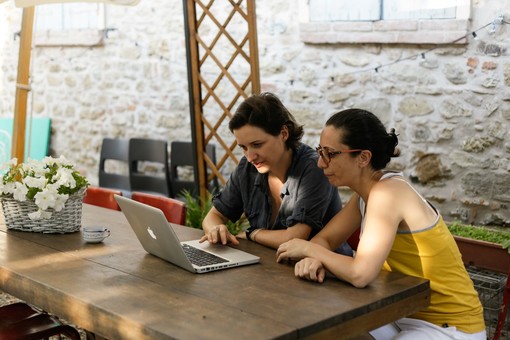 Fondazione Edoardo Garrone e Tiscali insieme per agevolare l’accesso alla banda ultra larga dei giovani imprenditori della montagna Fondazione Edoardo Garrone e Tiscali insieme per agevolare l’accesso alla banda ultra larga dei giovani imprenditori della montagna