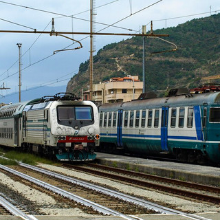 Aumento biglietti dei treni, Candia (Lista Sansa): &quot;Dovuti al pessimo Contratto di servizio che Regione Liguria ha firmato nel 2018 con Trenitalia&quot;