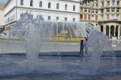Terminata la prima parte dei lavori sulla fontana di piazza De Ferrari