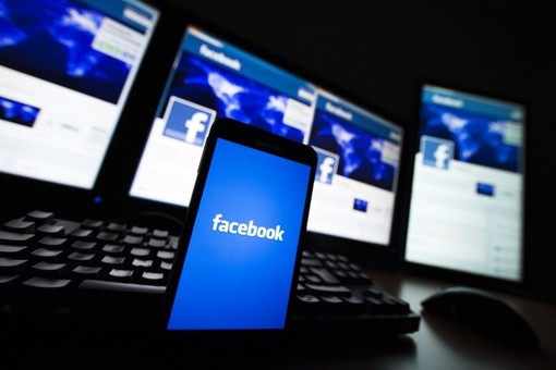 Facebook e Instagram in "down": fioccano le segnalazioni Facebook e Instagram in "down": fioccano le segnalazioni