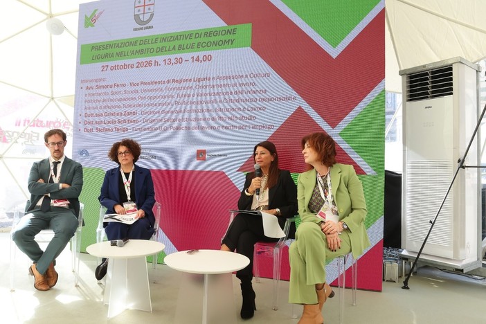 Firenze, il vicepresidente Simona Ferro presenta le iniziative per le professioni della blue economy al Festival delle Regioni Firenze, il vicepresidente Simona Ferro presenta le iniziative per le professioni della blue economy al Festival delle Regioni