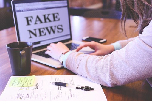 Gen Z - Il mondo dei giovani - Fake news e intelligenza artificiale: la verità smarrita nell’era digitale Gen Z - Il mondo dei giovani - Fake news e intelligenza artificiale: la verità smarrita nell’era digitale