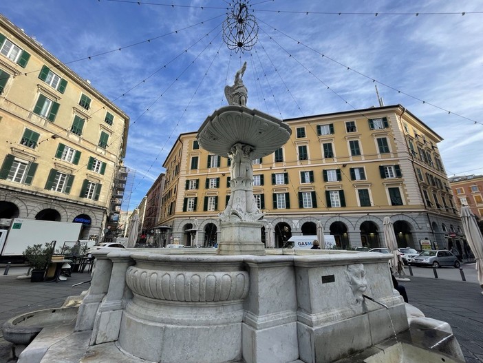 Meraviglie e leggende di Genova - La fontana di piazza Colombo