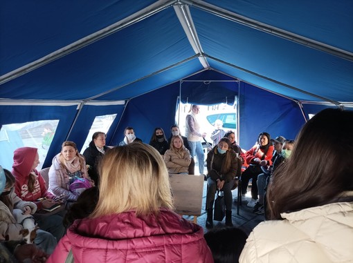 Ucraina, iniziati oggi i colloqui promossi dalla Regione per l'inserimento a scuola dei bambini Ucraina, iniziati oggi i colloqui promossi dalla Regione per l'inserimento a scuola dei bambini