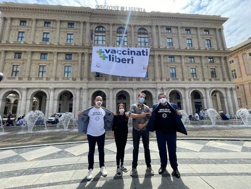 Scatta la campagna ‘Vaccinati e liberi' per la ripartenza in sicurezza della Liguria (FOTO e VIDEO)