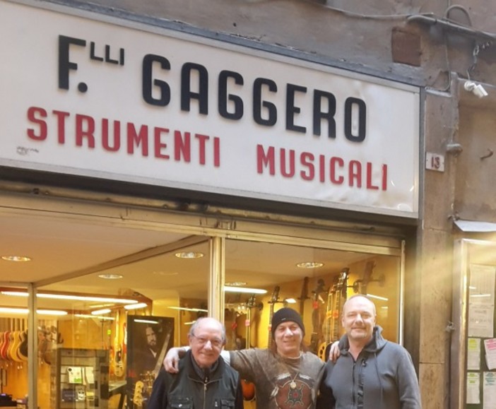 Dopo 76 anni chiude lo storico negozio di strumenti musicali Fratelli Gaggero