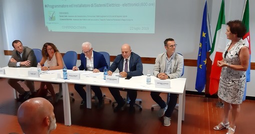 Muzio: "Il corso di formazione Villaggio-Fincantieri dà speranza ai giovani del nostro territorio”