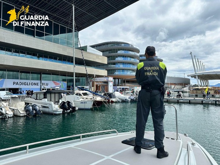 Controlli estivi della Guardia di Finanza: 17 lavoratori in nero e oltre 700 sequestri Controlli estivi della Guardia di Finanza: 17 lavoratori in nero e oltre 700 sequestri