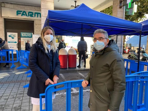 Recco: il sindaco Gandolfo: "Supporto logistico del Comune anche per i tamponi rapidi in farmacia" Recco: il sindaco Gandolfo: "Supporto logistico del Comune anche per i tamponi rapidi in farmacia"