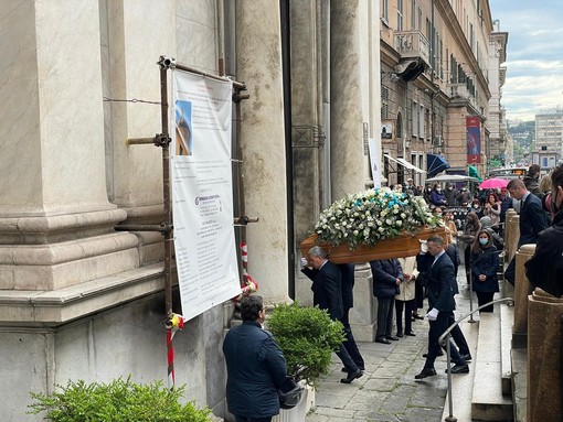 Funerale di Alice Scagni, l'omelia 'spezzata' del parroco: &quot;Non è facile trovare le parole&quot;